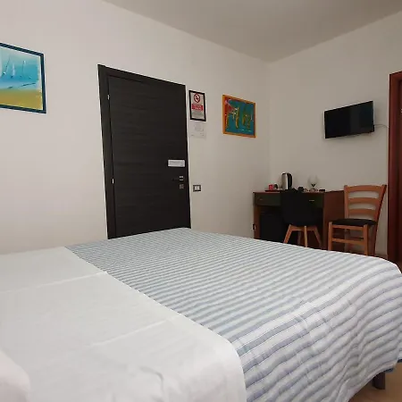 Hotel Cormorano Pedaso Esterno foto